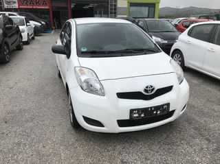 Toyota Yaris 2010-thumb-11