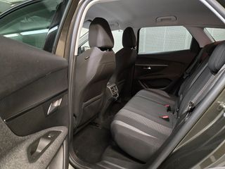 Peugeot 3008 2018 Business 1.5 Diesel EAT8-thumb-11