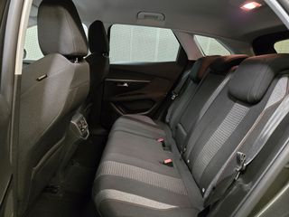 Peugeot 3008 2018 Business 1.5 Diesel EAT8-thumb-12