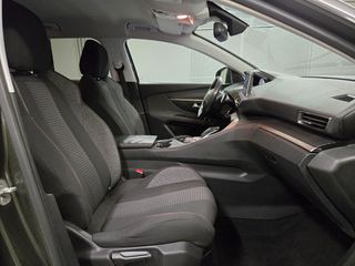 Peugeot 3008 2018 Business 1.5 Diesel EAT8-thumb-15