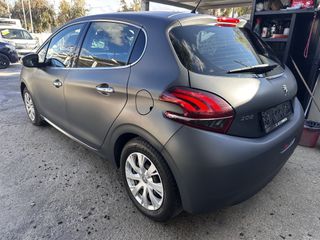 Peugeot 208 2015-thumb-3
