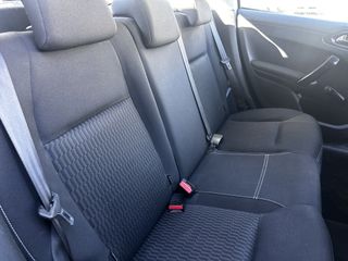 Peugeot 208 2015-thumb-11