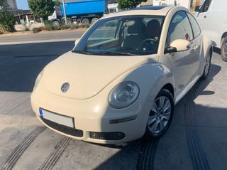 Volkswagen Beetle 2008-thumb-1