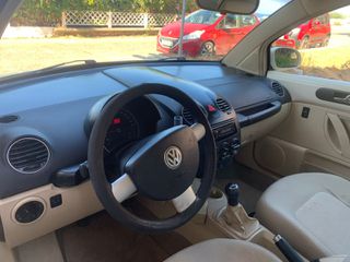 Volkswagen Beetle 2008-thumb-12