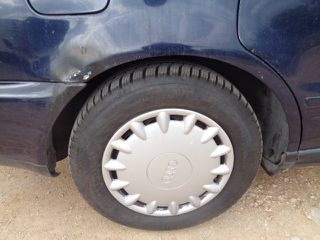 Audi A4 1997-thumb-8