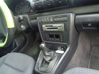 Audi A4 1997-thumb-11