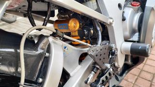 Yamaha YZF-R6 1999 YZF-R6-thumb-9
