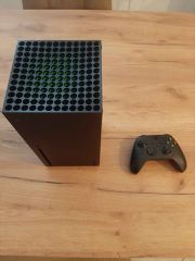 Xbox Series X - Σε άριστη κατάσταση - Με δύο χειριστήρια