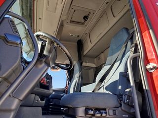 Volvo 2011 FH 13 500-thumb-32