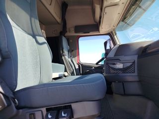 Volvo 2011 FH 13 500-thumb-26