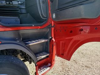 Volvo 2011 FH 13 500-thumb-11