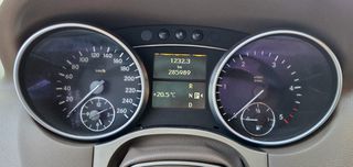 Mercedes-Benz ML 320 2009-thumb-10