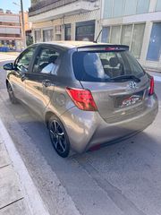 Toyota Yaris 2016-thumb-10