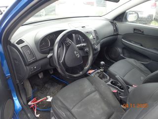 Hyundai i 30 2008-thumb-6