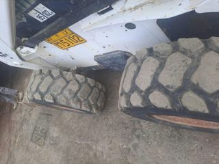 Φορτωτάκι Bobcat 2009 S300-thumb-3