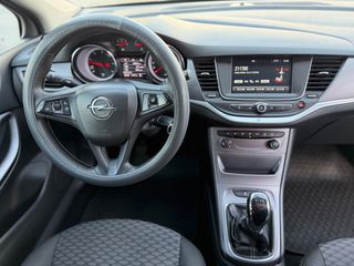 Opel Astra 2016-thumb-17