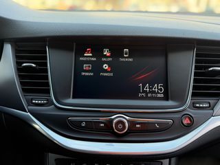Opel Astra 2016-thumb-19