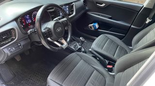 Kia Stonic 2018 Full Extra-thumb-8