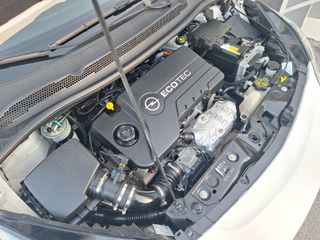 Opel Corsa 2016-thumb-17