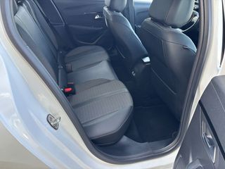 Peugeot 208 2021 1.2 PURETECH  ALLURE AUTOMATIC-thumb-14