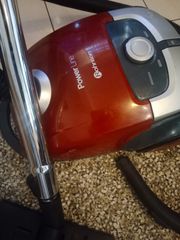 Ηλεκτρική σκούπα με ενσωματωμένη σακούλα