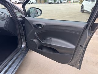 Seat Ibiza 2016-thumb-2