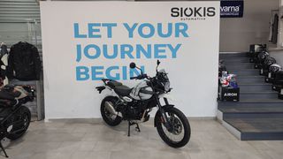 Royal Enfield Himalayan 2025 450-thumb-1