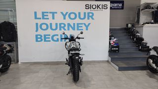 Royal Enfield Himalayan 2025 450-thumb-6