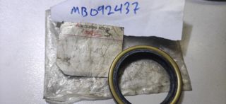 MITSUBISHI	ΤΣΙΜΟΥΧΑ ΠΙΣΩ ΙΜΙΑΞΩΝΙΟΥ	MB092437	L200,L300,L400,PAJERO