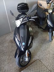 Piaggio FLY 50 4T 2012-thumb-1