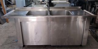 Λάντζα Κλειστή Ανοξείδωτη 195x70x86Cm Με 2 Γούρνες 50x50x29Cm - Μεταχειρισμένη.