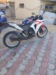 Honda CBR250R 2012