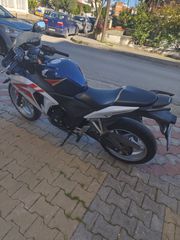 Honda CBR250R 2012-thumb-4