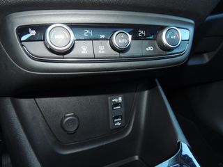 Opel Crossland X 2018 1.2 Turbo-"Ultimate"-Panorama-Leather-Klima-Full Extra!-thumb-40