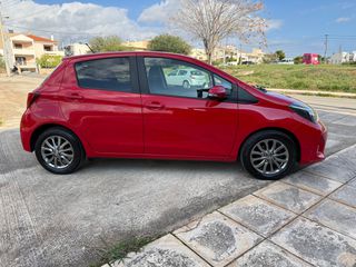 Toyota Yaris 2016-thumb-8