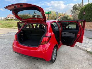 Toyota Yaris 2016-thumb-36