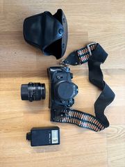 Nikon EM + 2 Φακους + Flash