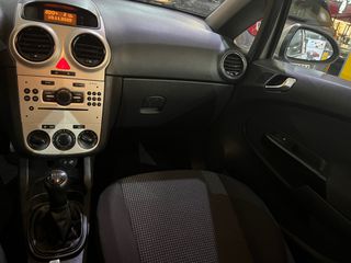 Opel Corsa 2010 1.2 EDITION-thumb-9