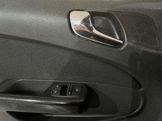 Opel Corsa 2010 1.2 EDITION-thumb-11