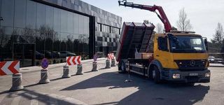 Dump + Crane Mercedes-Benz 2010 Mercedes-Benz AXOR 1824 4x2 HMF 975 HDS Crane Rotator Kipper