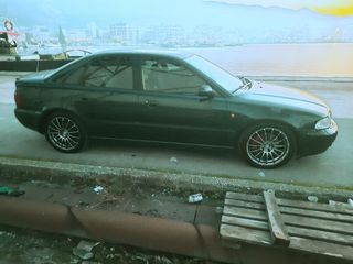 Audi A4 2000-thumb-8