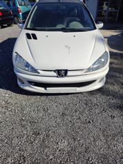 Peugeot 206 2005 Ολόκληρο αμάξι για ανταλλακτικά.