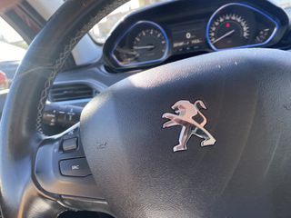 Peugeot 2008 2017 1.2 Pure Tech Allure-thumb-19