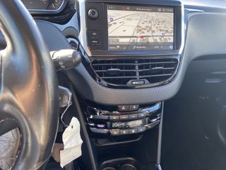 Peugeot 2008 2017 1.2 Pure Tech Allure-thumb-20
