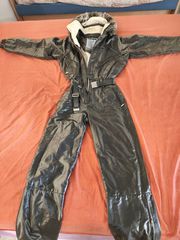 Σταχτί αδιάβροχο ολόσωμο