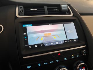 Jaguar E-Pace 2020 PANORAMA  S-thumb-14