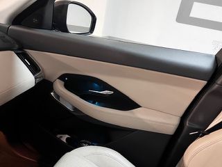 Jaguar E-Pace 2020 PANORAMA  S-thumb-17