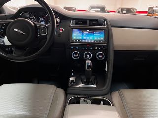 Jaguar E-Pace 2020 PANORAMA  S-thumb-24