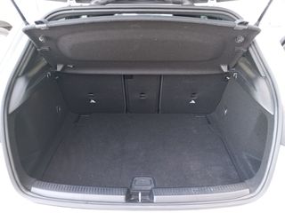 Mercedes-Benz A 160 2022 PROGRESIVE-thumb-21