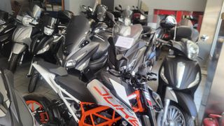 Kymco People GT 300i 2016 ABS-thumb-59